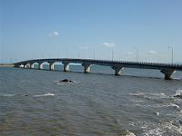 131012030-w200.jpg